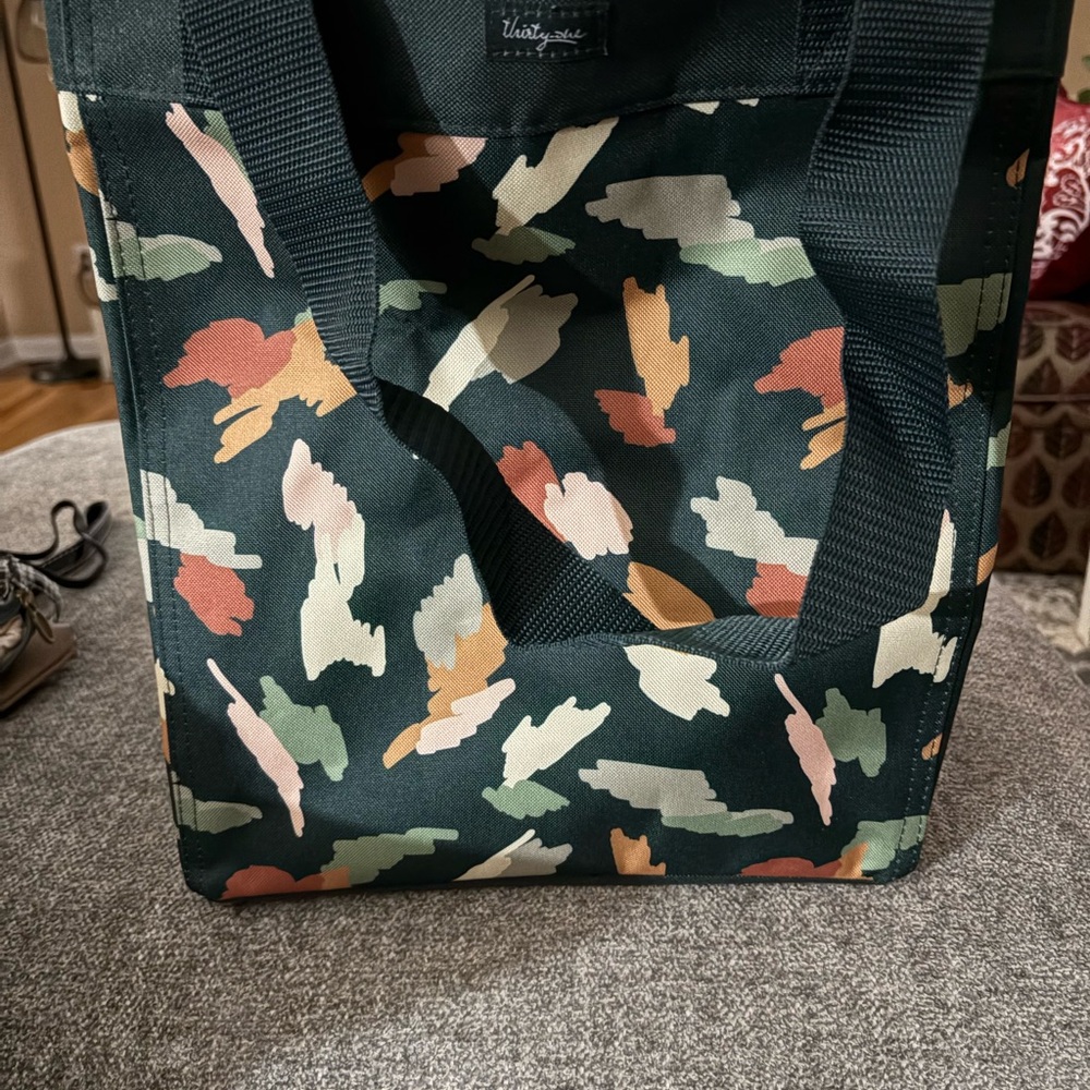 Thirty-One abstract green Tote,  Brand New